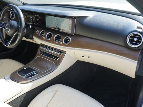 Used 2022 Mercedes-Benz E 350 Sedan w/ AMG Line Exterior image 21