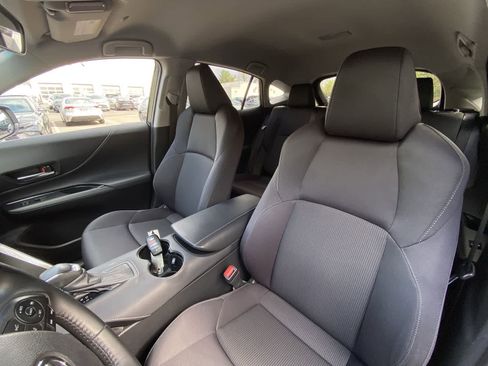 Used 2023 Toyota Venza LE AWD/4WD image 20