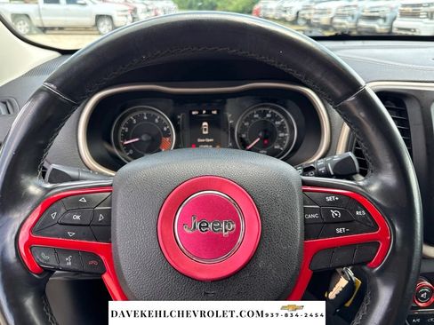 Used 2014 Jeep Cherokee Latitude FWD image 14