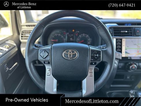 Used 2020 Toyota 4Runner 4WD image 13