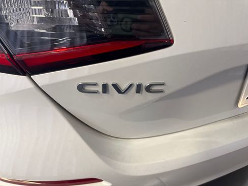 Used 2024 Honda Civic LX image 13