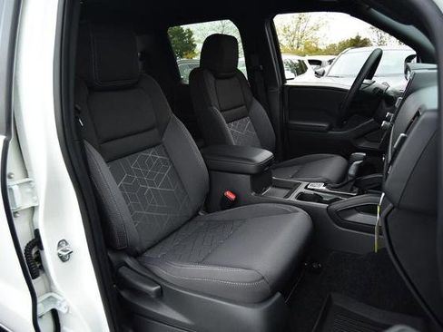 New 2026 Nissan Frontier SV image 23