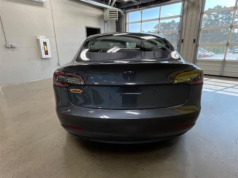 Used 2021 Tesla Model 3 Standard Range Plus RWD image 4