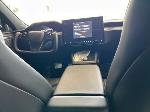Used 2022 Tesla Model S Plaid image 31