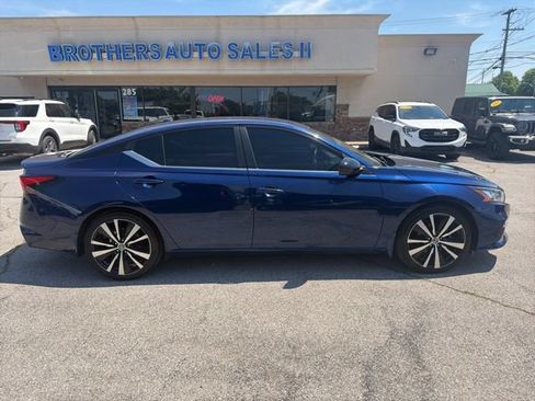 Used 2022 Nissan Altima 2.5 SR FWD image 5