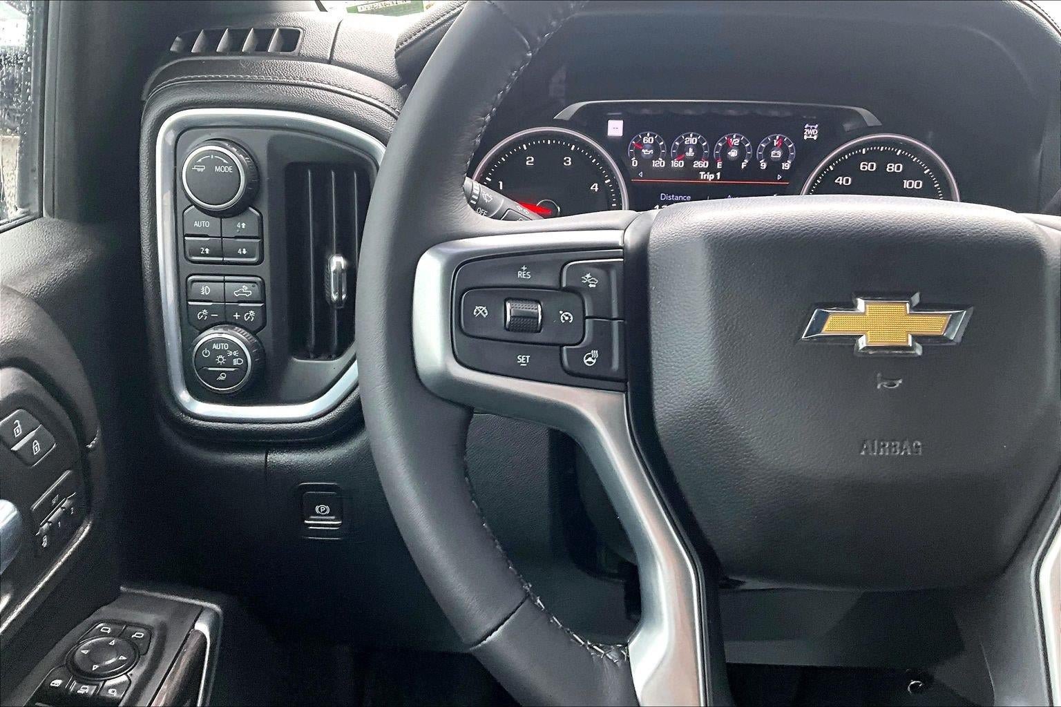 Used 2020 Chevrolet Silverado 2500 LTZ w/ LTZ Premium Package AWD/4WD image 17