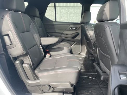Used 2024 Chevrolet Traverse RS w/ LPO, Floor Liner Package AWD/4WD image 16