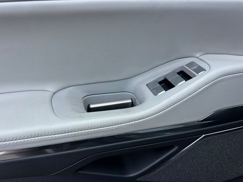 New 2026 Lincoln Navigator L Reserve AWD/4WD image 10