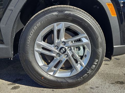 Used 2025 Hyundai Tucson SE AWD/4WD image 32