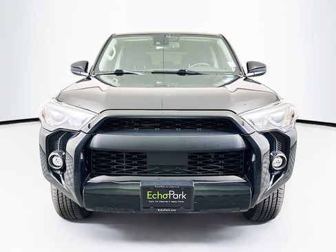 Used 2022 Toyota 4Runner SR5 image 2
