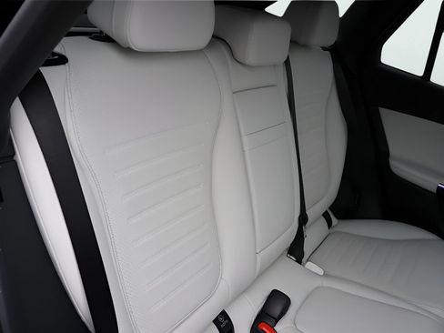 Certified 2026 Mercedes-Benz GLC 300 4MATIC image 14