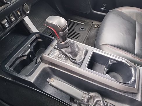 Used 2019 Toyota Tacoma TRD Pro AWD/4WD image 19