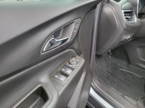 Used 2024 Chevrolet Equinox LT image 7