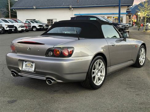 Used 2004 Honda S2000 image 6