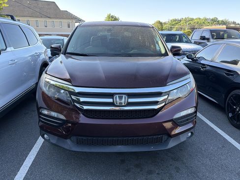 Used 2017 Honda Pilot EX-L image 2