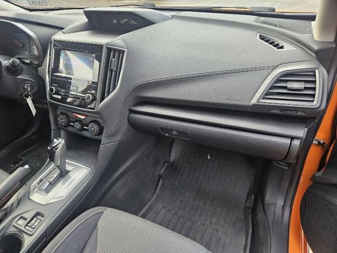 Used 2018 Subaru Crosstrek 2.0i Premium image 14