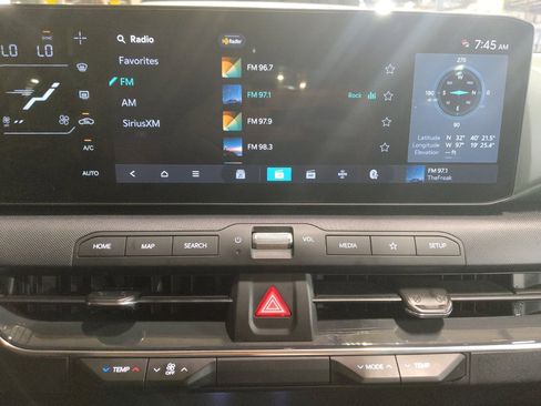 Used 2025 Kia K4 EX FWD image 25