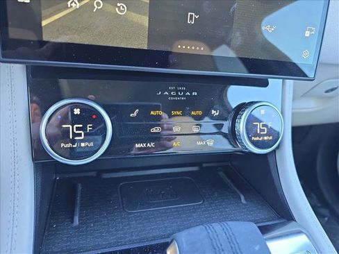 Certified 2025 Jaguar F-PACE R-Dynamic S image 22