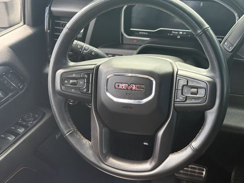 Used 2024 GMC Sierra 2500 AT4 w/ AT4 Premium Plus Package image 21