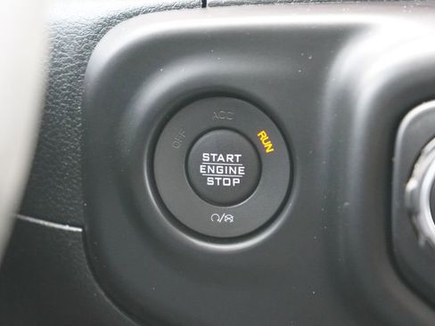 Used 2018 Jeep Wrangler Unlimited Rubicon AWD/4WD image 23