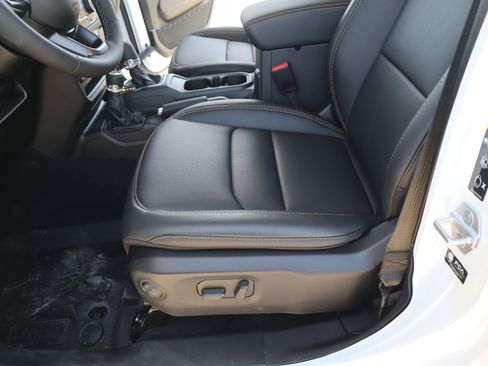 New 2026 Jeep Gladiator Sahara image 11