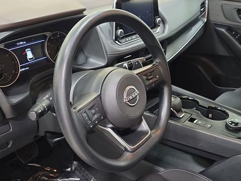 Used 2023 Nissan Rogue S AWD/4WD image 14
