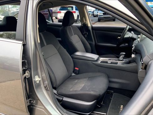 Used 2024 Nissan Sentra SV w/ All-Weather Package image 8