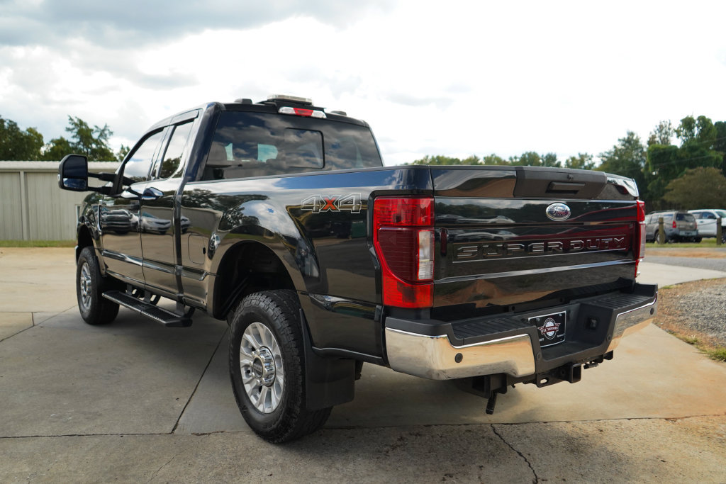 Used 2020 Ford F250 XLT w/ XLT Value Package AWD/4WD image 4