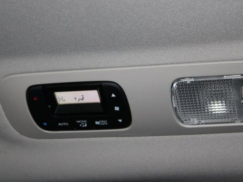 Used 2025 Honda Odyssey EX-L image 19