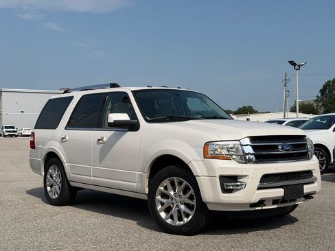 Used 2017 Ford Expedition Limited w/ Equipment Group 301A AWD/4WD image 1