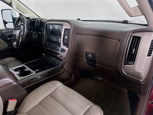 Used 2016 GMC Sierra 2500 Denali w/ Duramax Plus Package image 31