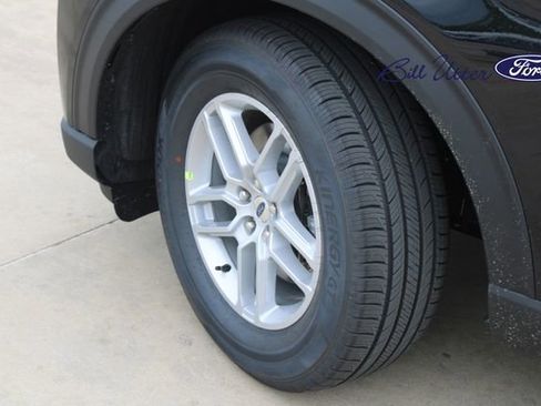 New 2026 Ford Explorer Active image 5