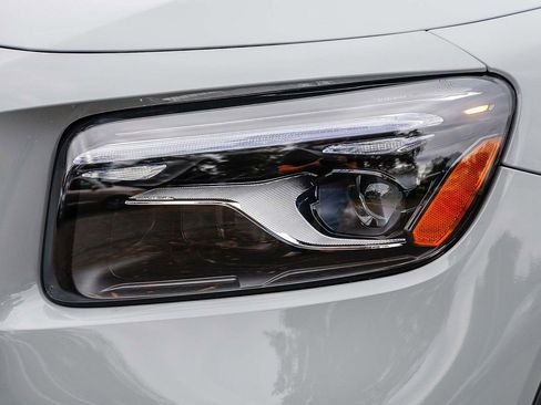 New 2026 Mercedes-Benz GLB 35 AMG 4MATIC image 7