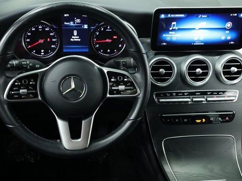 Used 2021 Mercedes-Benz GLC 300 image 12