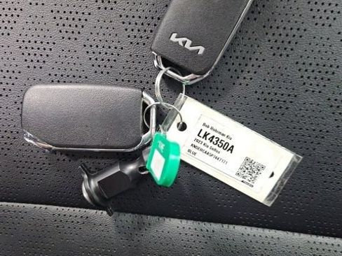 Used 2023 Kia Seltos EX AWD/4WD image 31