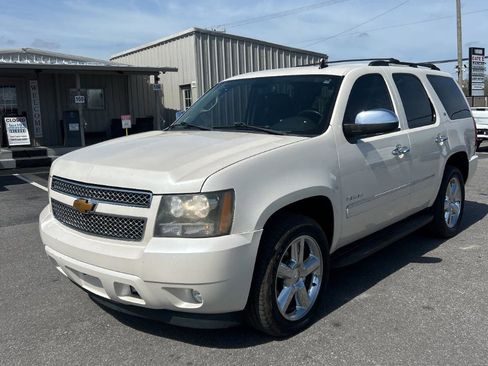 Used 2011 Chevrolet Tahoe LTZ image 2