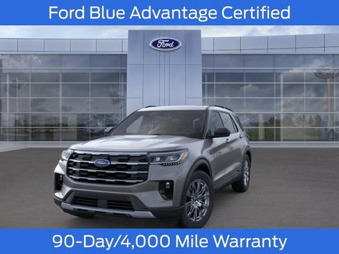 Used 2026 Ford Explorer Active w/ Active Comfort Package AWD/4WD image 3