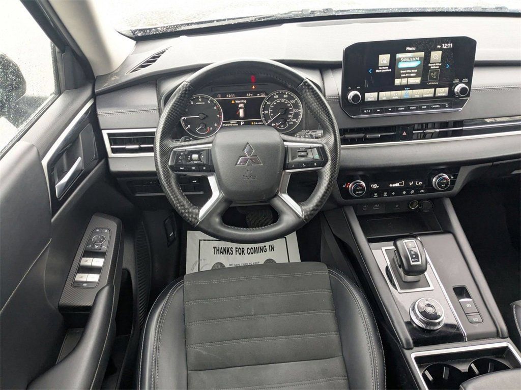 Used 2024 Mitsubishi Outlander SE FWD image 29