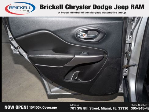 Used 2019 Jeep Cherokee Limited w/ Luxury Group image 12