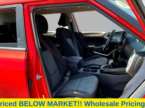 Used 2023 Kia Soul LX w/ LX Technology Package FWD image 29