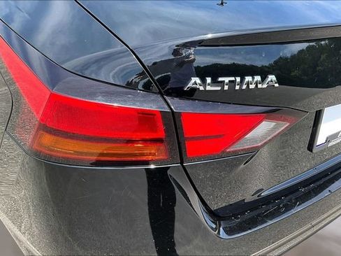 Used 2020 Nissan Altima 2.5 S FWD image 22