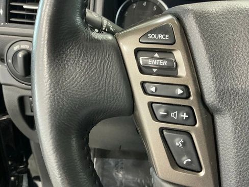 Used 2024 Nissan Titan SV w/ SV Bronze Edition Package image 32