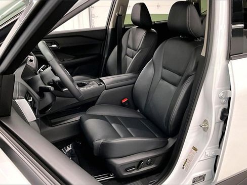 Used 2024 Nissan Rogue SL w/ SL Premium Package image 20