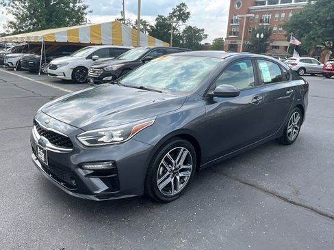 Used 2019 Kia Forte S w/ S Premium Package FWD image 3
