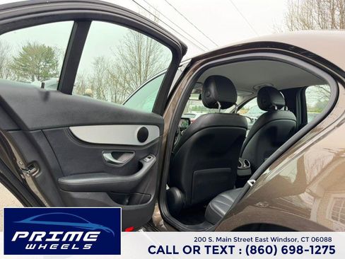 Used 2015 Mercedes-Benz C 300 4MATIC Sedan image 11