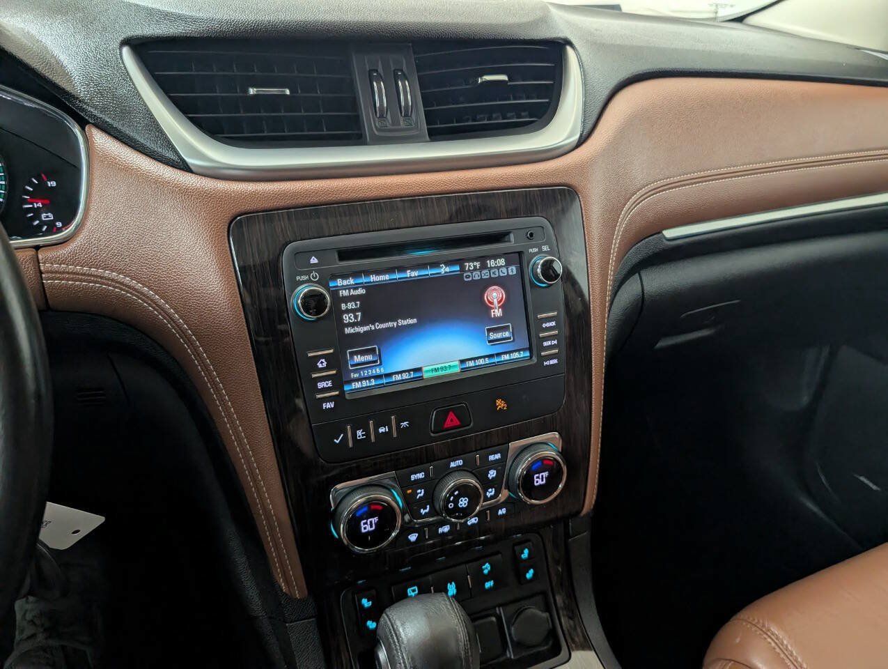 Used 2017 Chevrolet Traverse LT AWD/4WD image 10