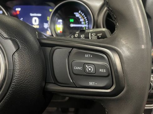 Used 2023 Jeep Wrangler Unlimited w/ Sun & Screen Package AWD/4WD image 25