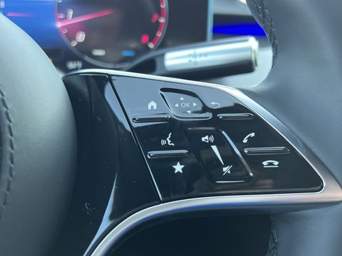 New 2026 Mercedes-Benz S 580 4MATIC Sedan image 17