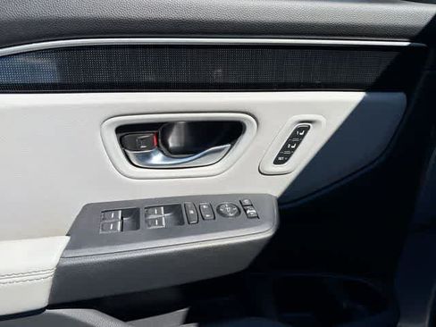 Used 2023 Honda Pilot Elite image 22