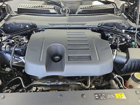 Certified 2024 Land Rover Defender 110 X-Dynamic SE image 19